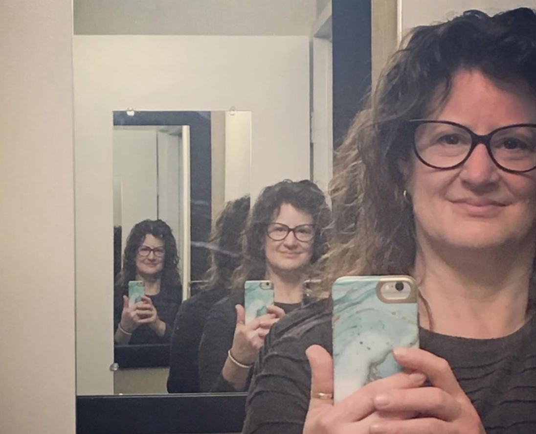 me_mirror.png